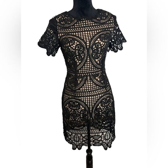 J.O.A. LOS ANGELES BLACK CROCHET LACE BODY-CON DRESS WOMENS SIZE SMALL - Picture 2 of 8